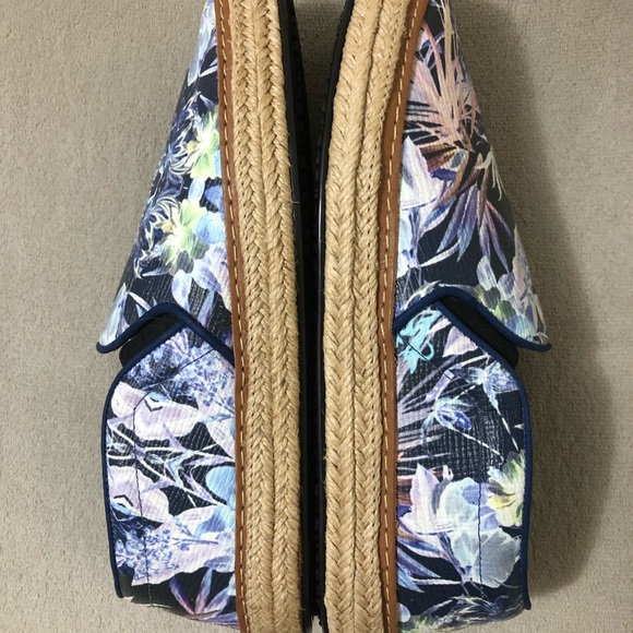 Schutz shoes in a floral pattern - Picture 2 of 5